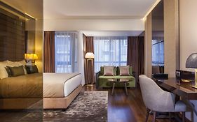 SAINT TEN Hotel